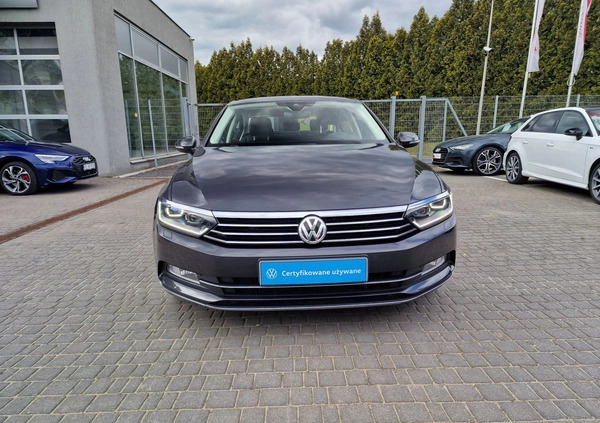 Volkswagen Passat cena 89900 przebieg: 119594, rok produkcji 2018 z Łódź małe 781